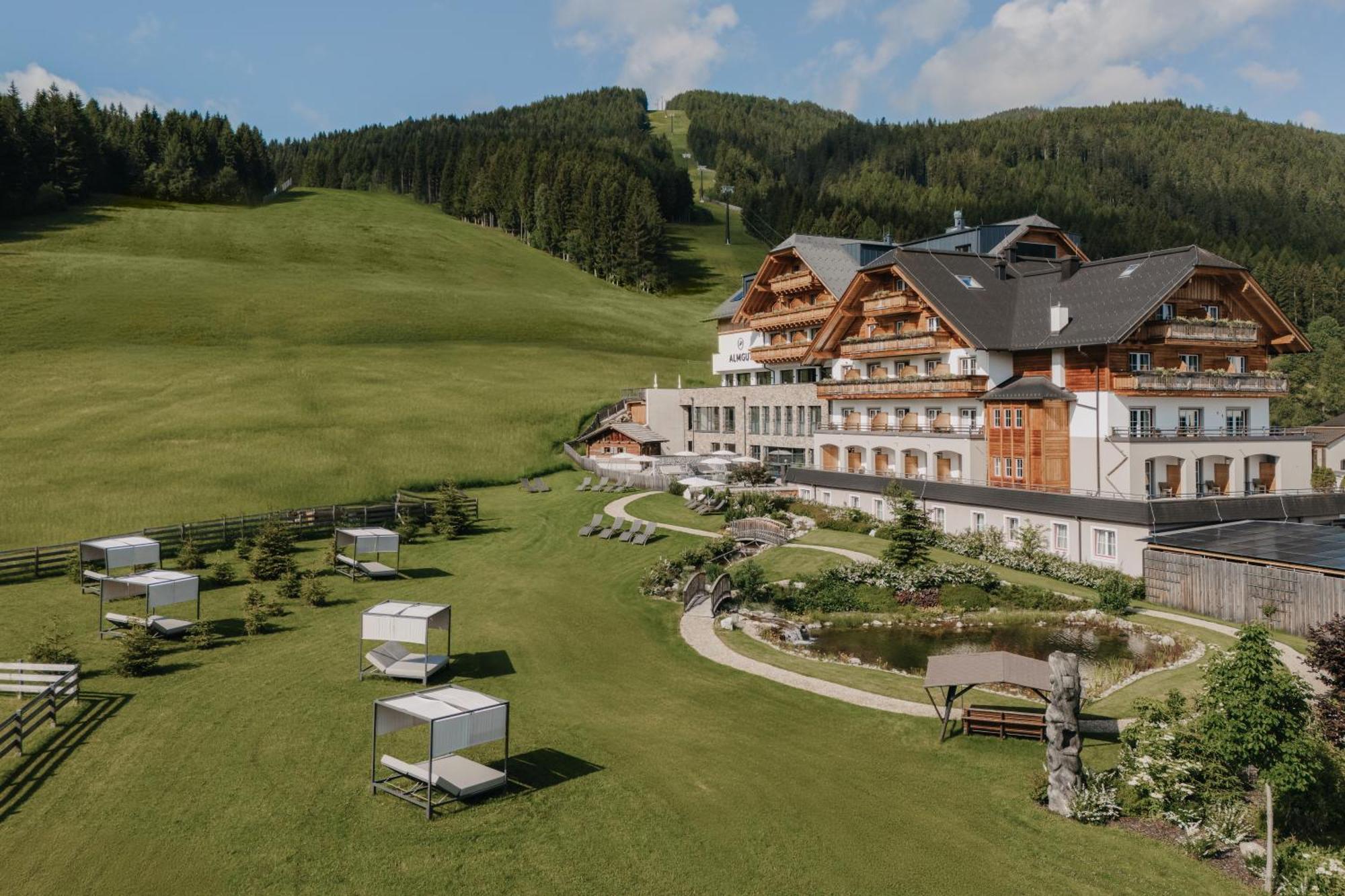 Almgut - Mountain Wellness Hotel Sankt Margarethen im Lungau Eksteriør bilde
